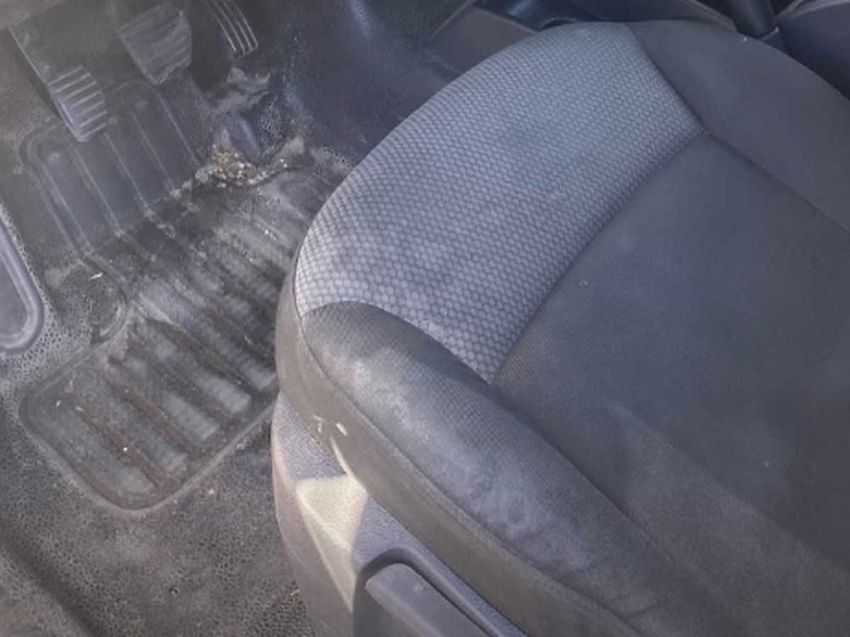 Avant nettoyage sol conducteur